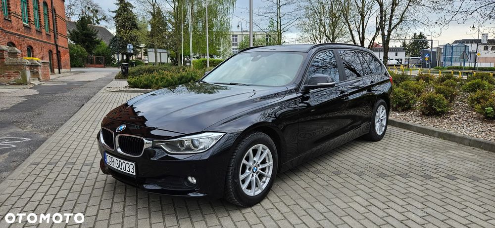 BMW Seria 3 318d DPF - 1