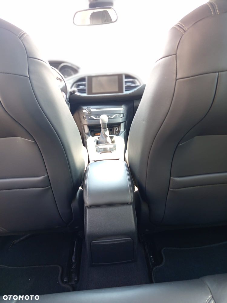 Peugeot 308 - 30