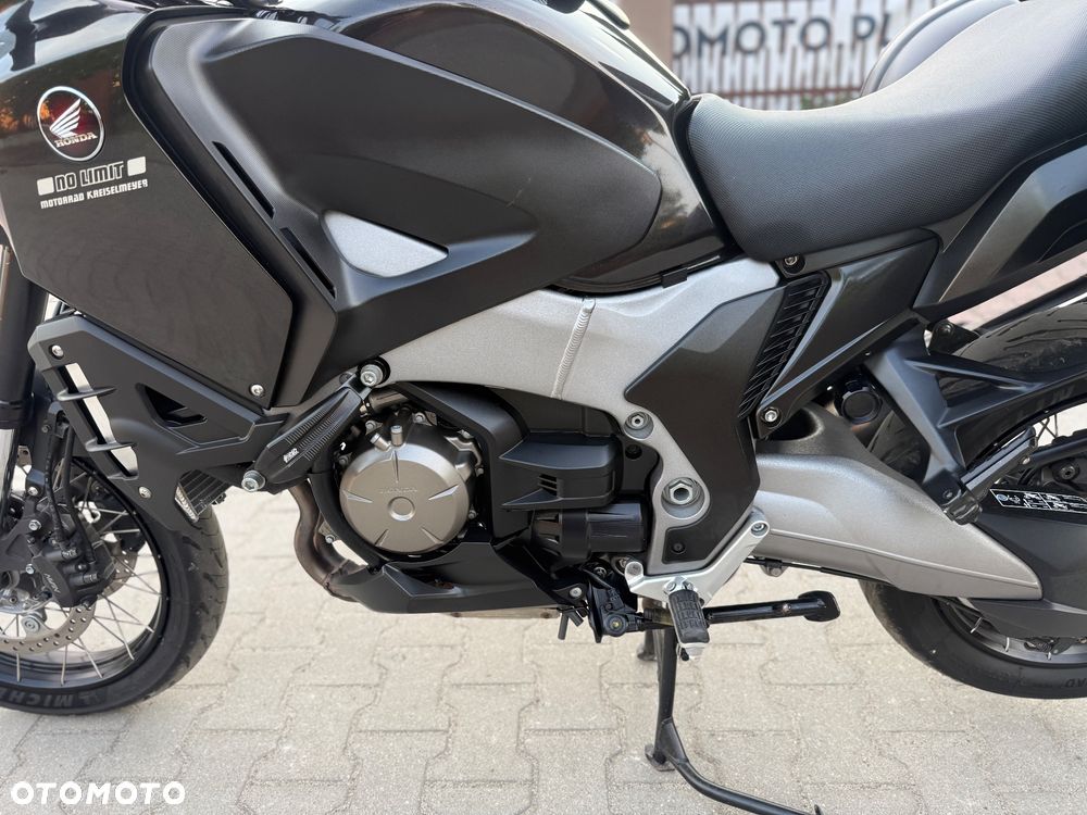 Honda VFR - 21