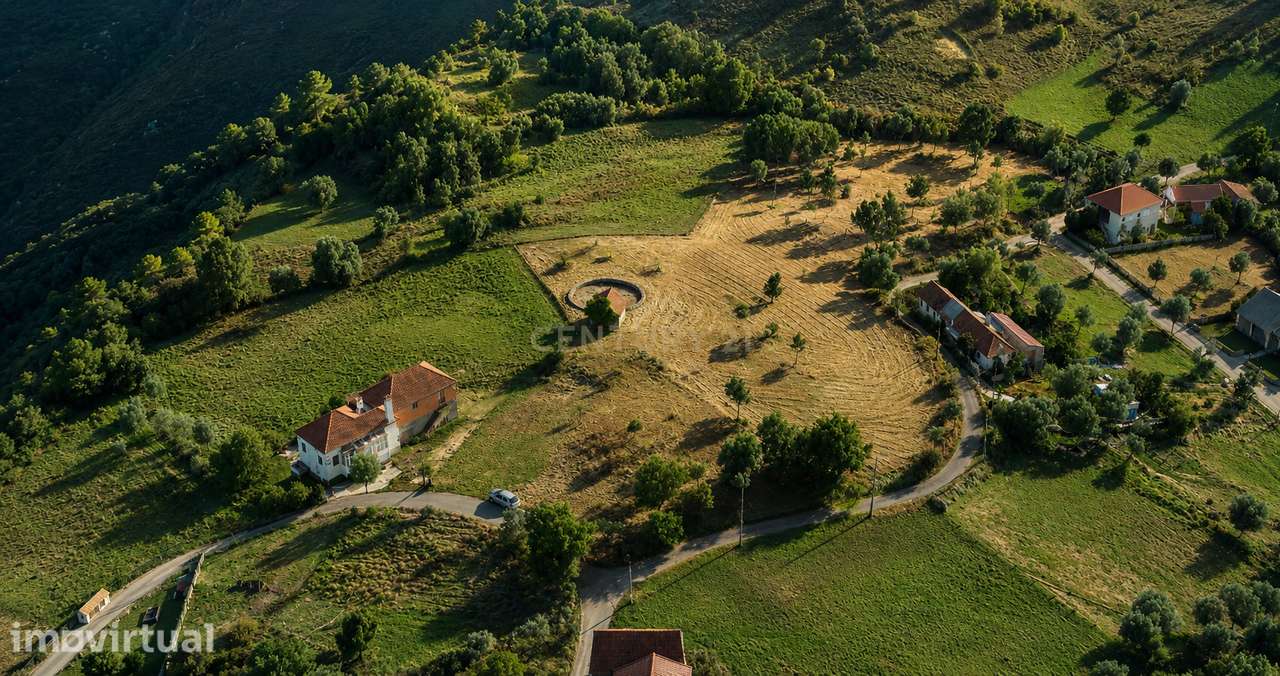 Terreno com Viabilidade Construção | 9.050 m² | Barreiro – Colmeias - Grande imagem: 2/3
