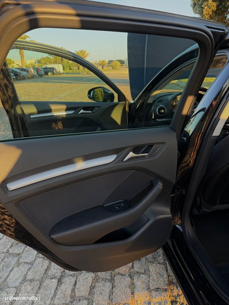 Audi A3 Sportback 1.4 TFSI Ambiente - 21