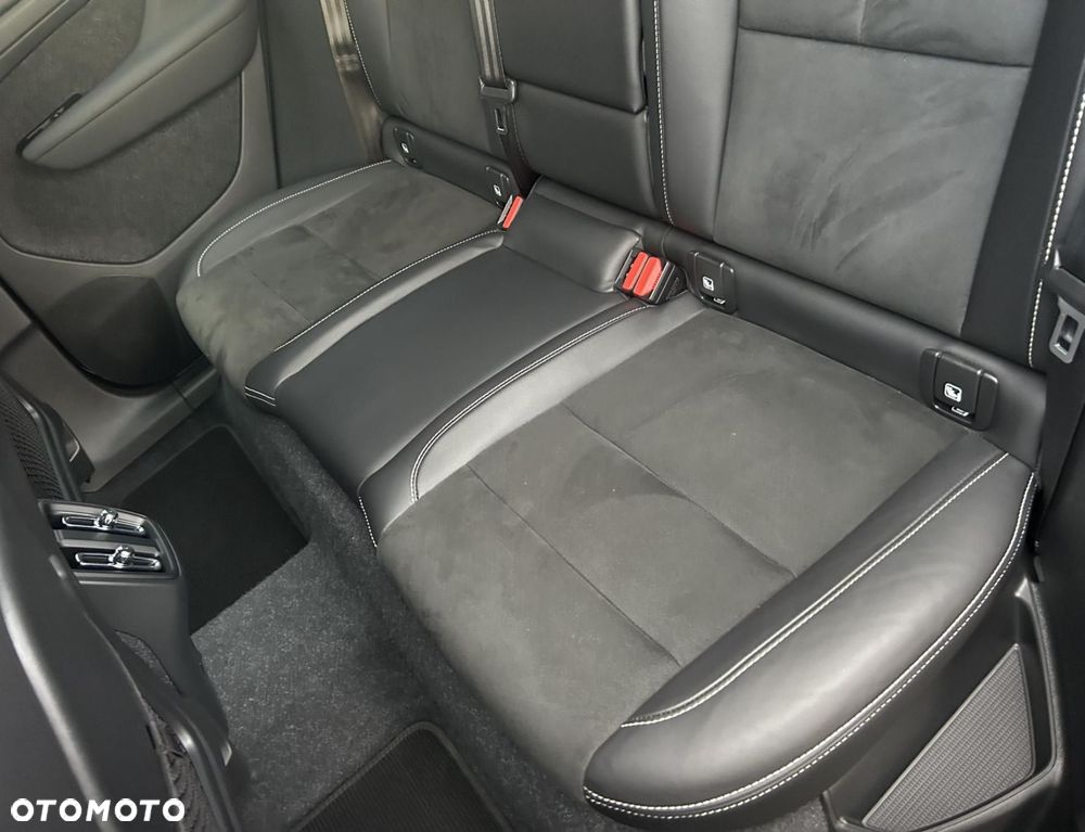 Volvo XC 40 B4 B R-Design - 17