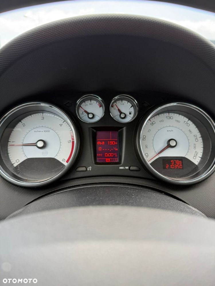 Peugeot 308 CC - 13