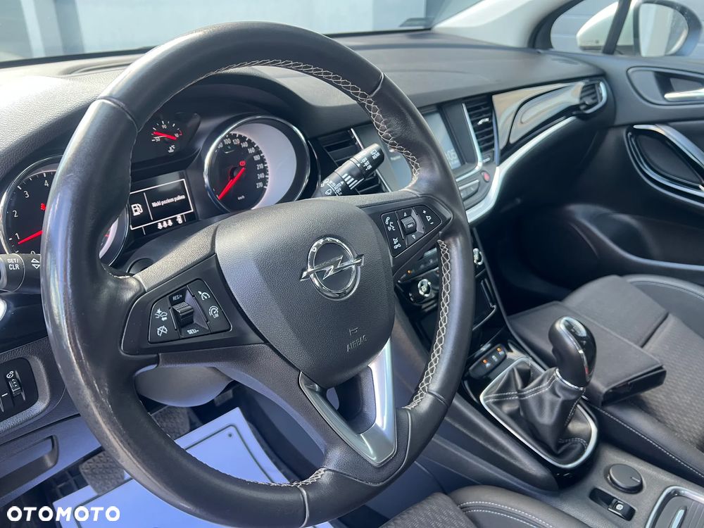 Opel Astra V 1.4 T Elite - 11
