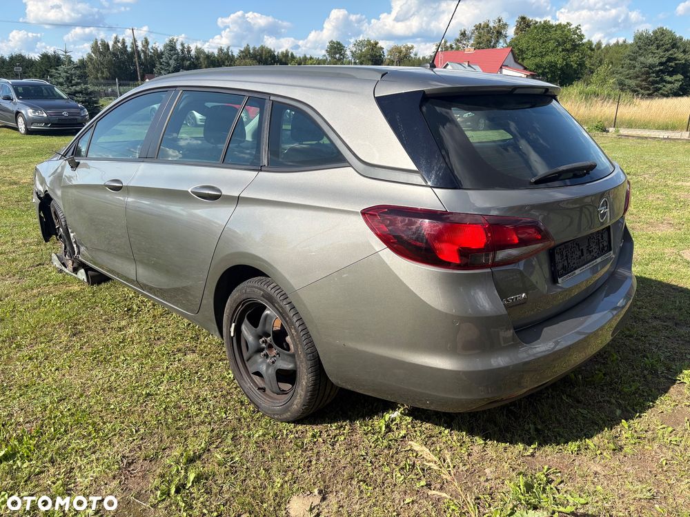 Opel Astra 1.4 Turbo Edition - 4