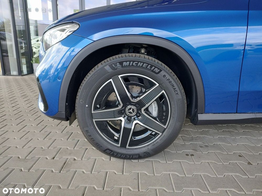 Mercedes-Benz GLC - 16