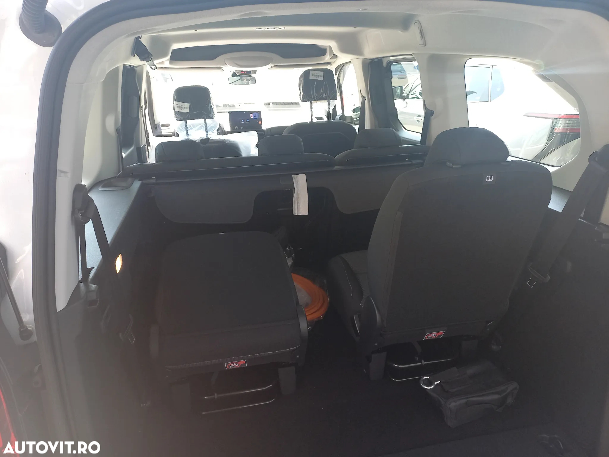 Toyota Proace City Verso 136 CP 50 kWh L2 6+1 Family - 8