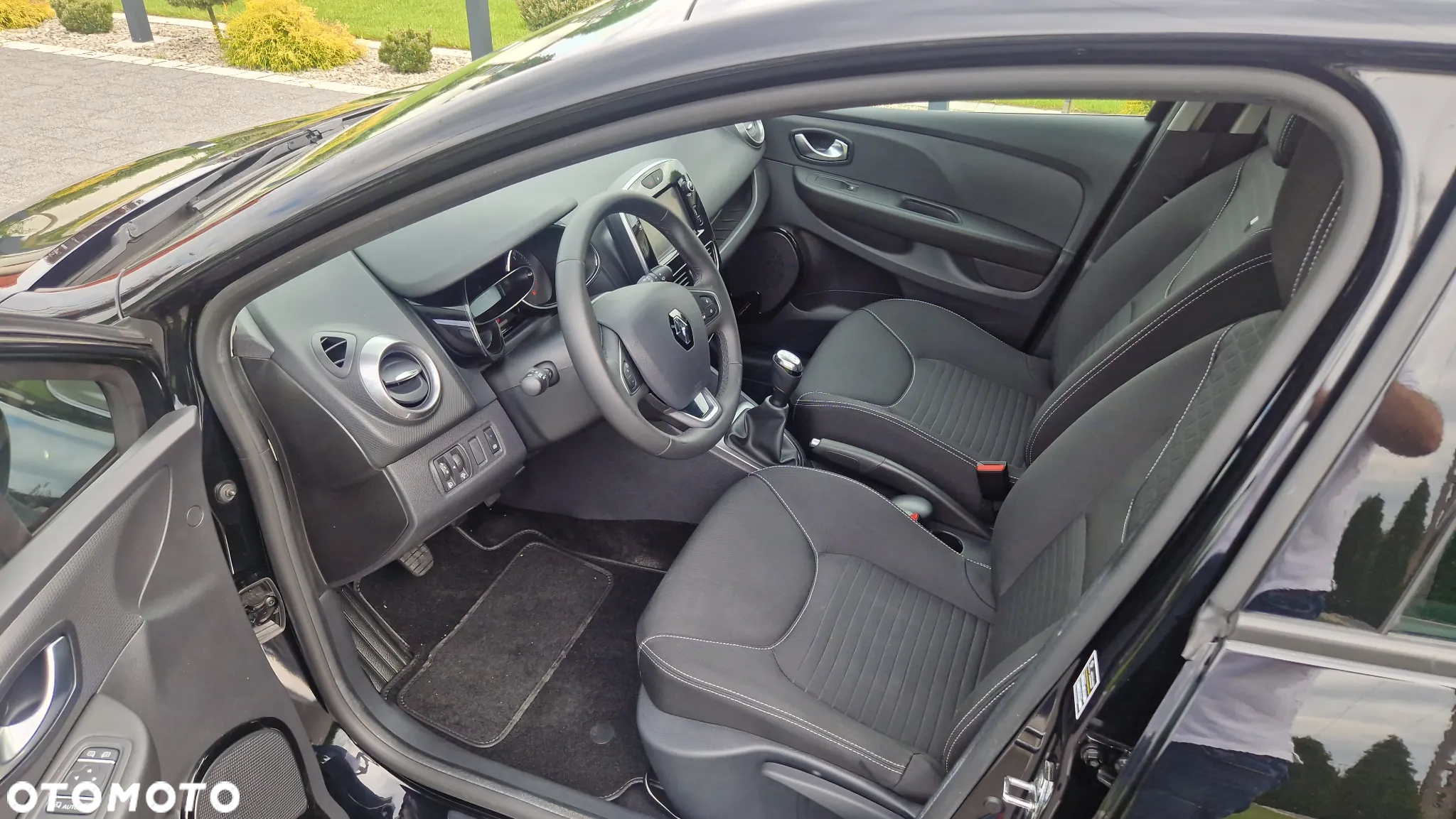 Renault Clio TCe 90 Limited - 14