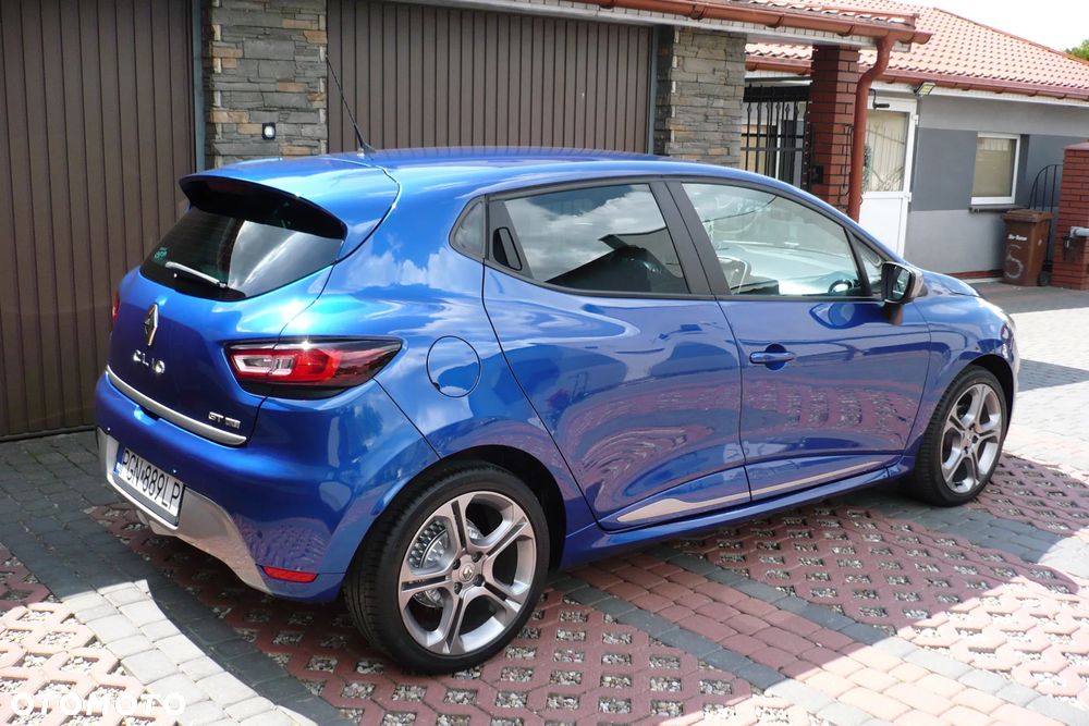 Renault Clio - 8
