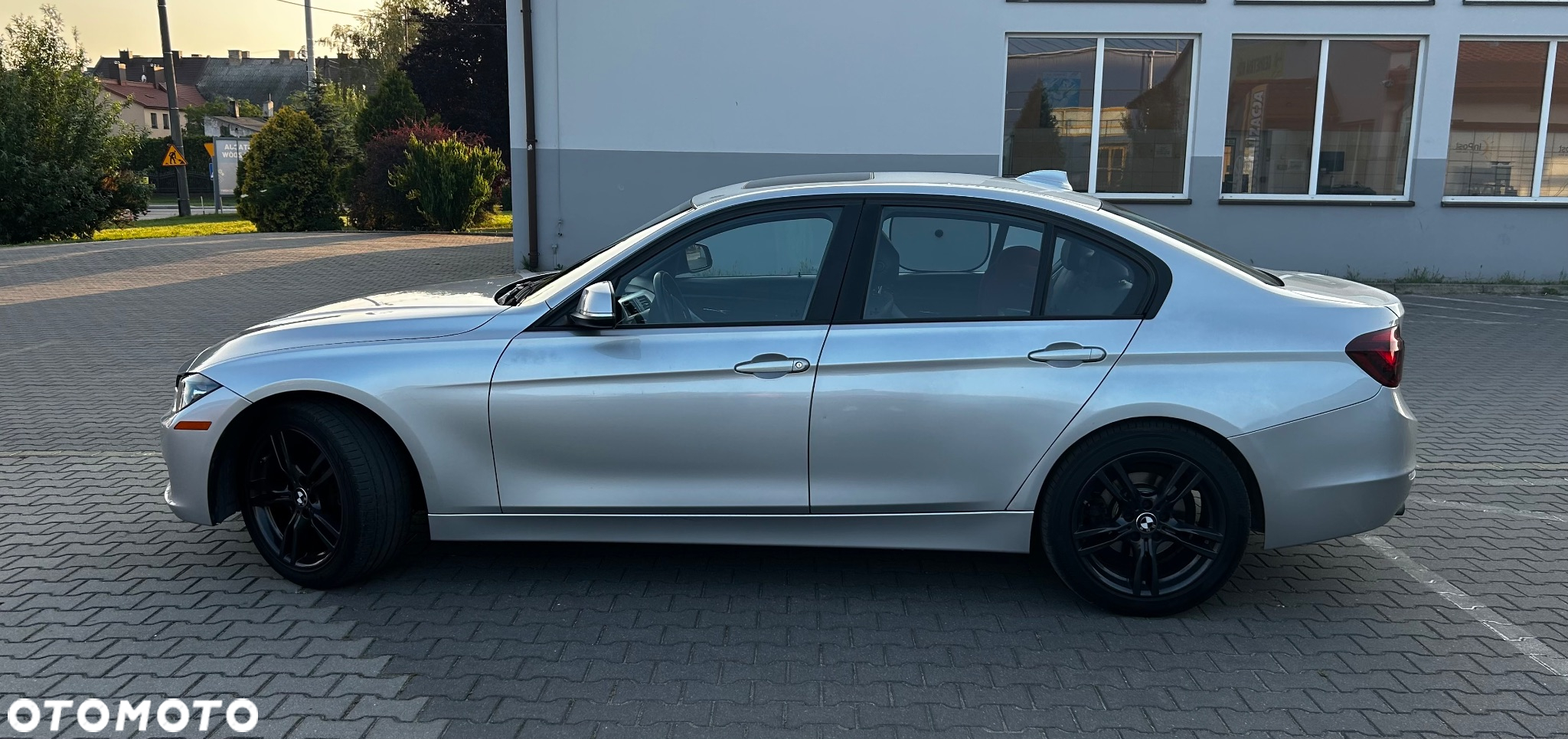 BMW Seria 3 328i xDrive - 7
