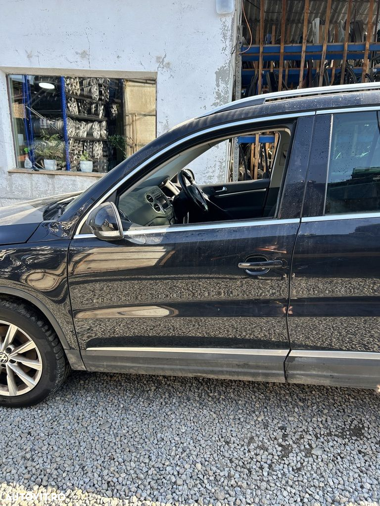 Usa Stanga Fata Volkswagen Tiguan 5N Facelift 2011 - 2015 SUV 4 Usi NEGRU (1340) - 2