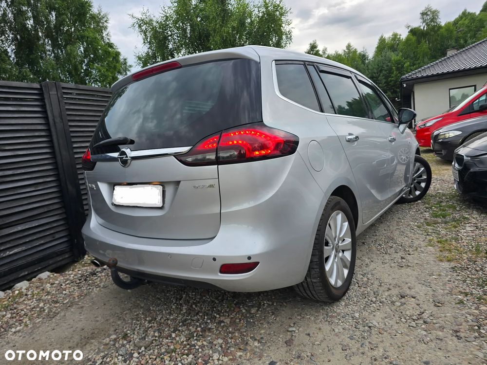 Opel Zafira - 2