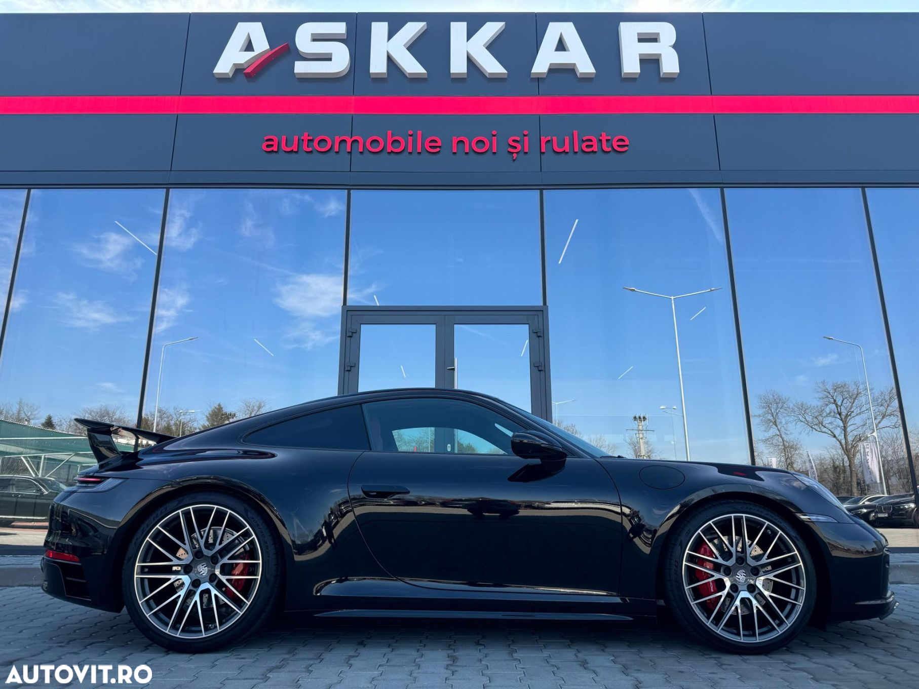 Porsche 992 - 4