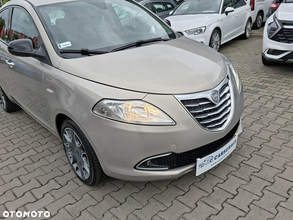 Lancia Ypsilon - 3