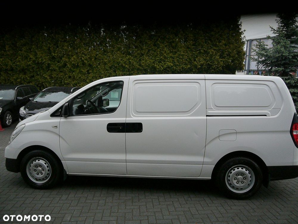 Hyundai H-1 - 11