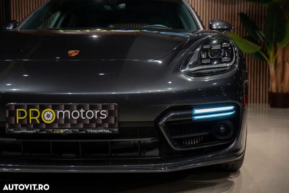 Porsche Panamera - 7
