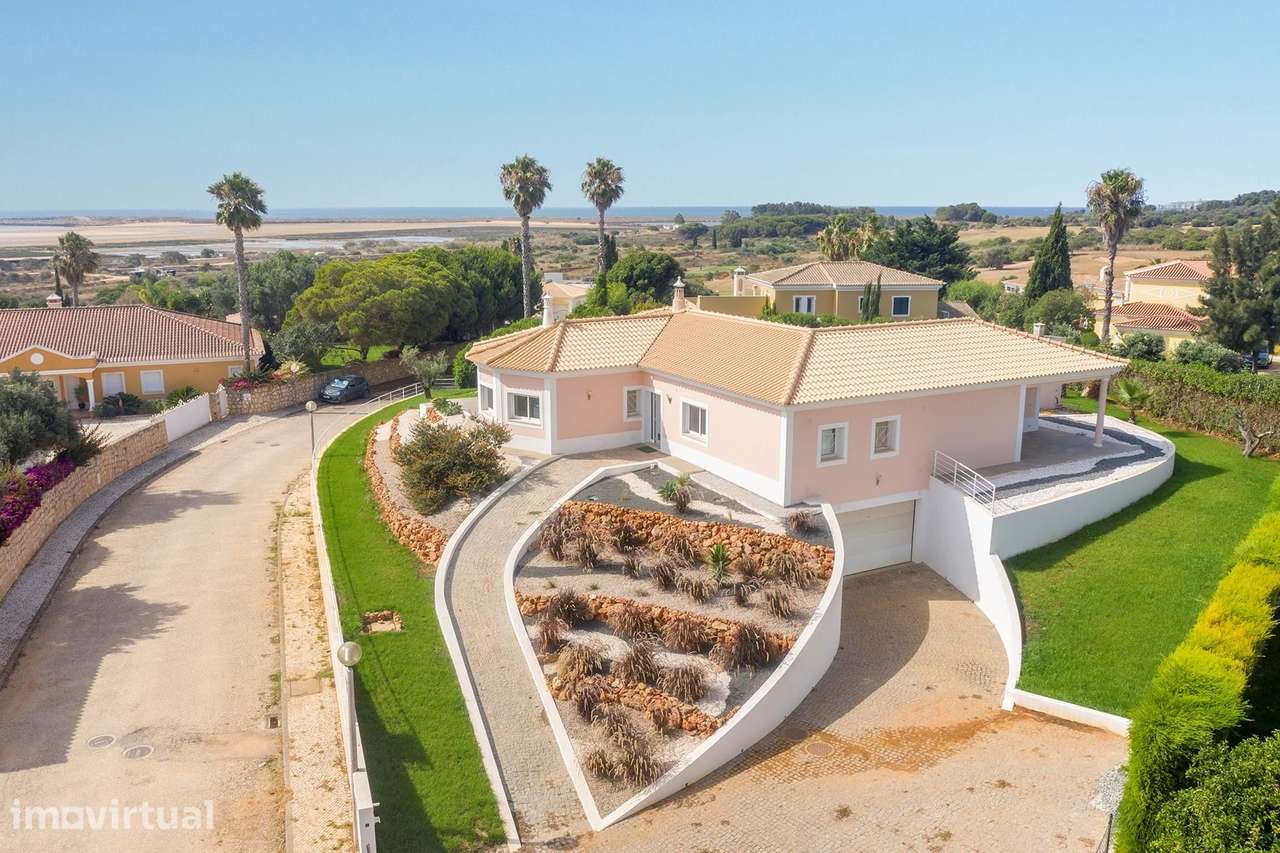 MORADIA COM 3 QUARTOS E VISTA MAR EM VALE DA LAMA, LAGOS - Grande imagem: 2/29