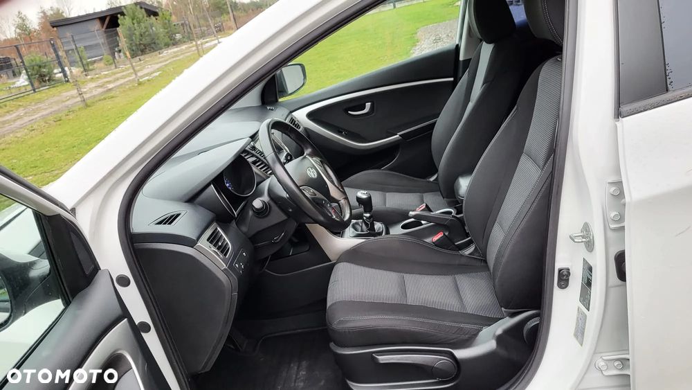 Hyundai i30 1.4 Fifa World Cup Edition - 27