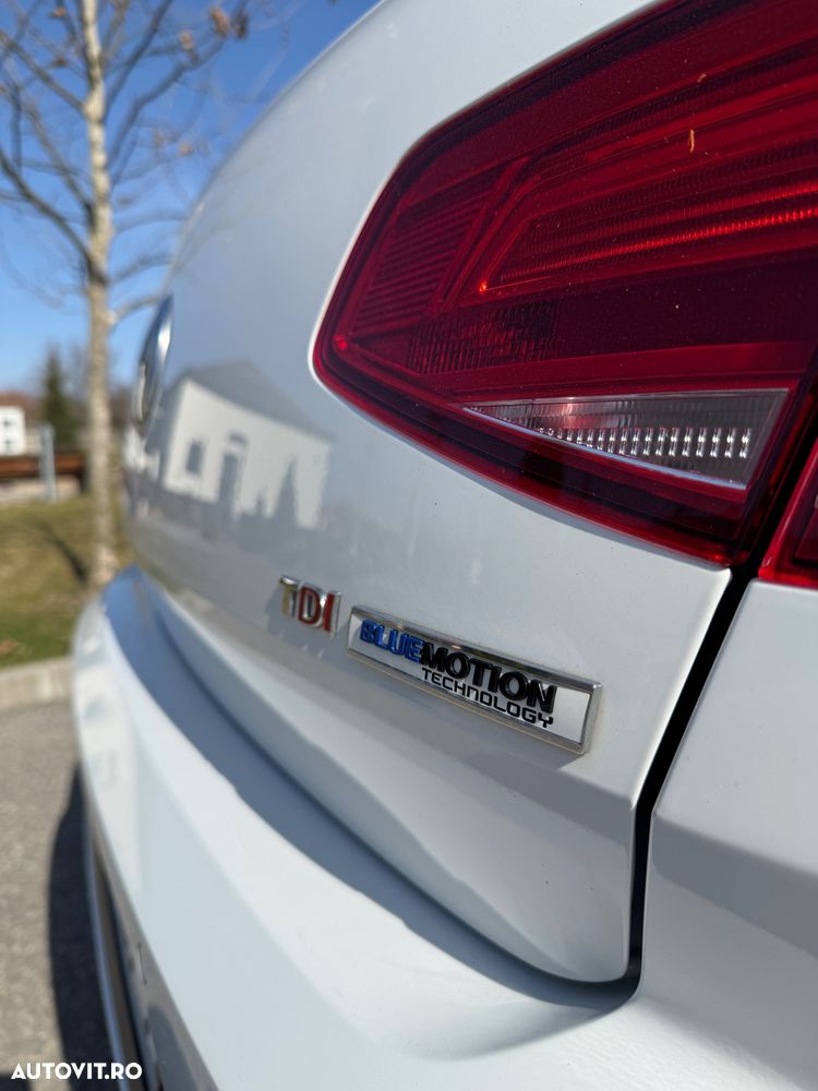 Volkswagen Passat - 5