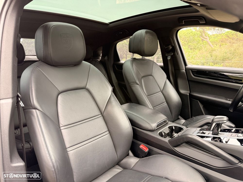 Porsche Cayenne Coupé E-Hybrid Tiptronic S - 13