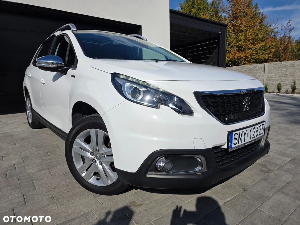 Peugeot 2008 PureTech 110 Style - 2