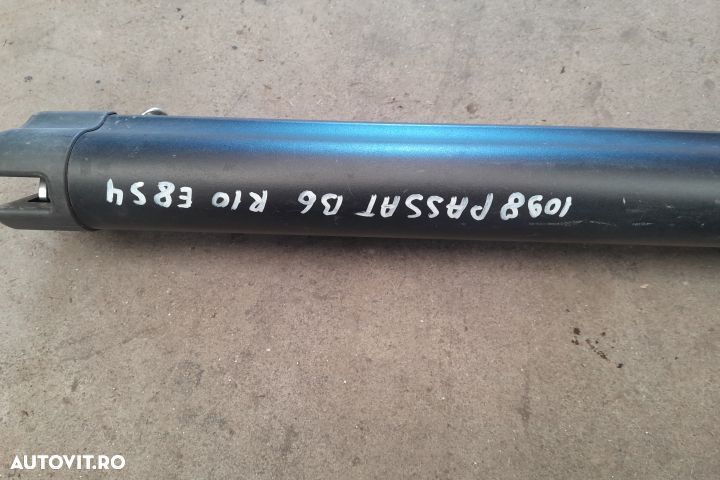 PLASA PORTBAGAJ Volkswagen VW Passat B6 [2005 - 2010] wagon 5-usi 1.6 - 3