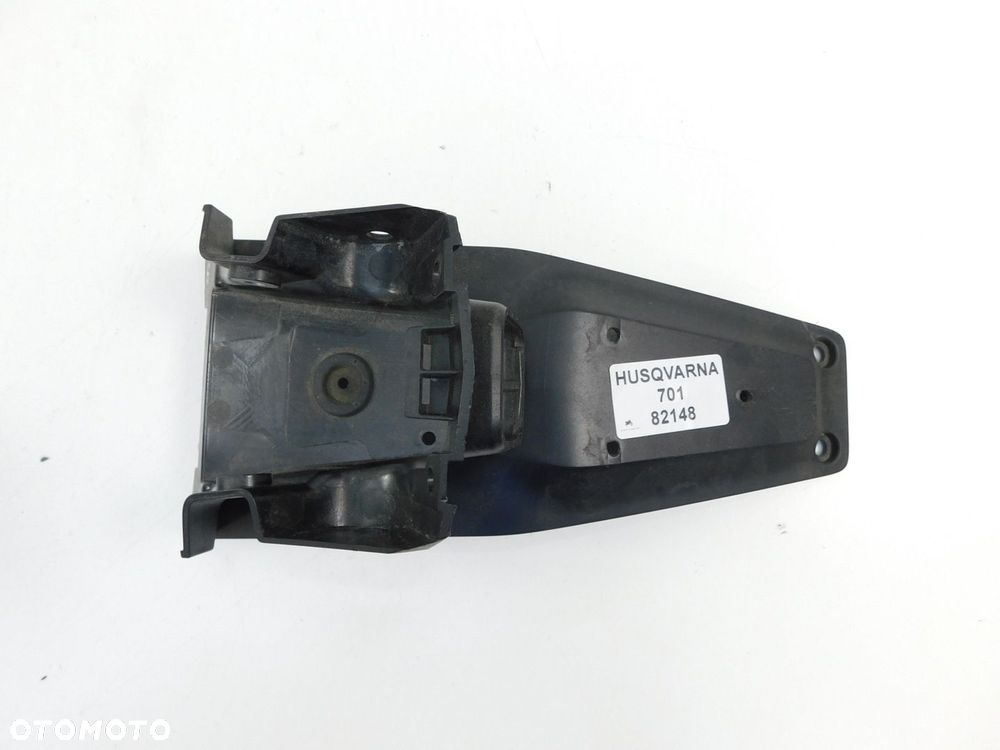 HUSQVARNA 701 MOCOWANIE TABLICY REJESTRACYJNEJ TYŁ - 1