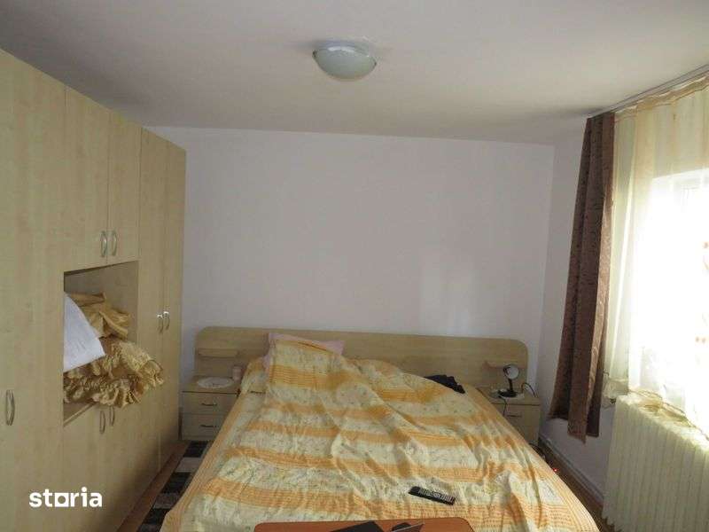 Casa 4 camere Tg-Jiu Gorj  zona Pandurasu - Imagine principală: 5/8