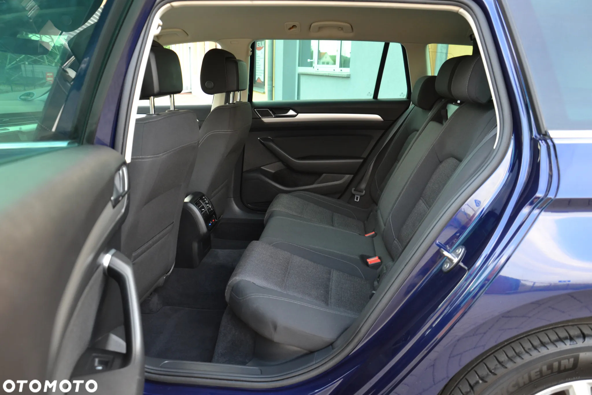 Volkswagen Passat Variant 2.0 TDI DSG (BlueMotion Technology) Comfortline - 33