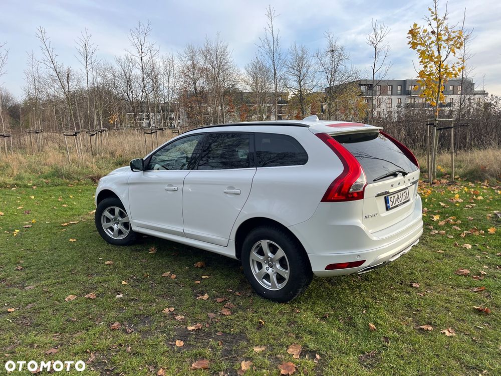 Volvo XC 60 D4 AWD Momentum - 15