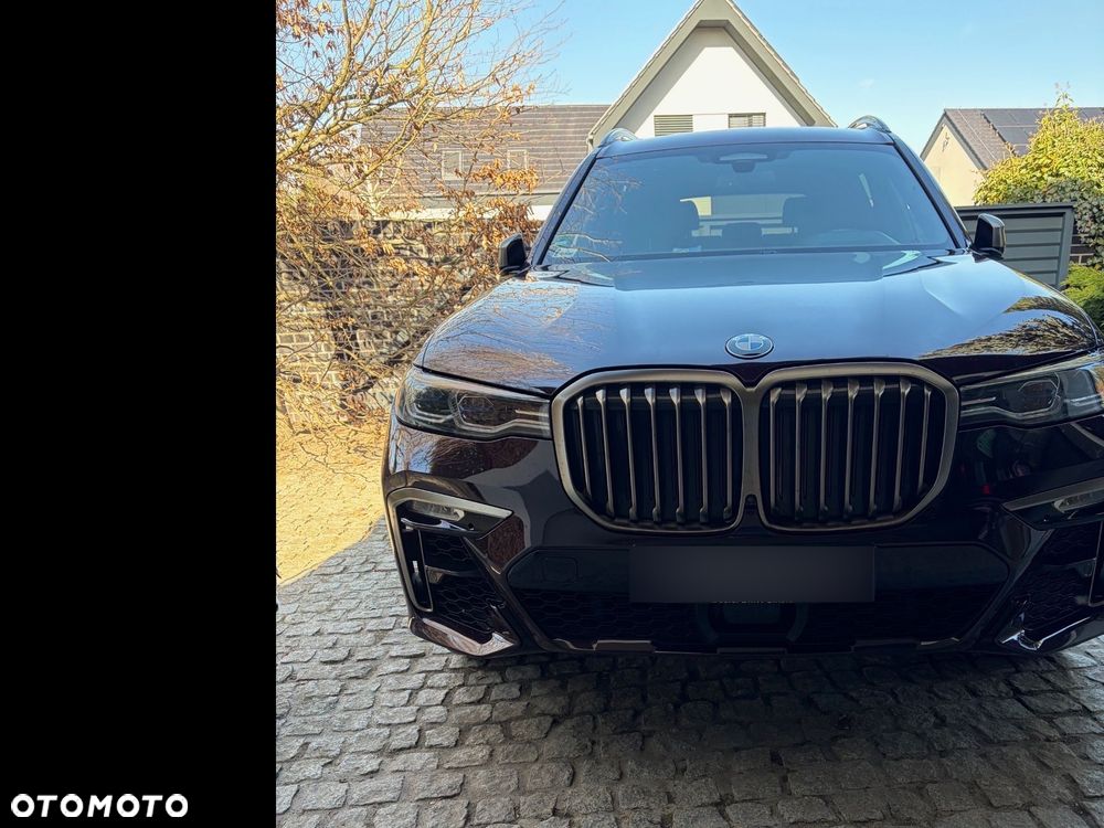 BMW X7 - 7