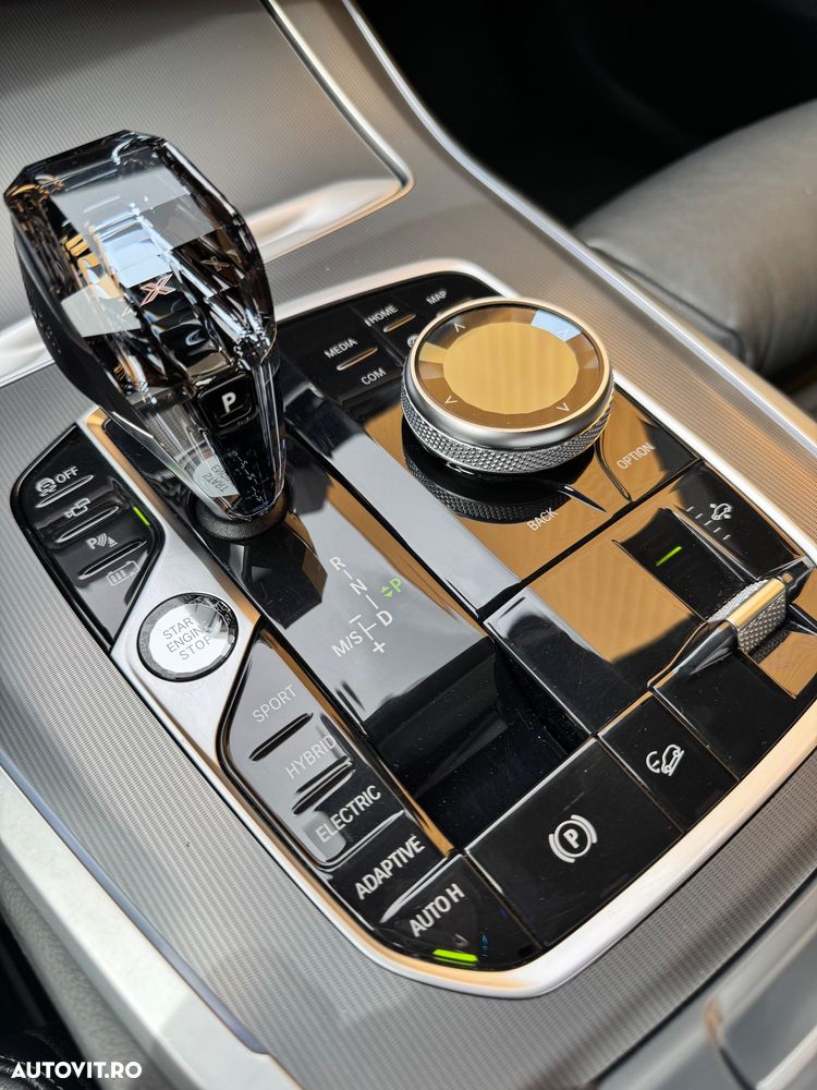 BMW X5 xDrive45e - 32