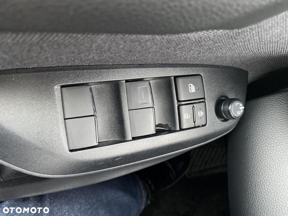 Toyota Yaris Hybrid 1.5 Style - 24