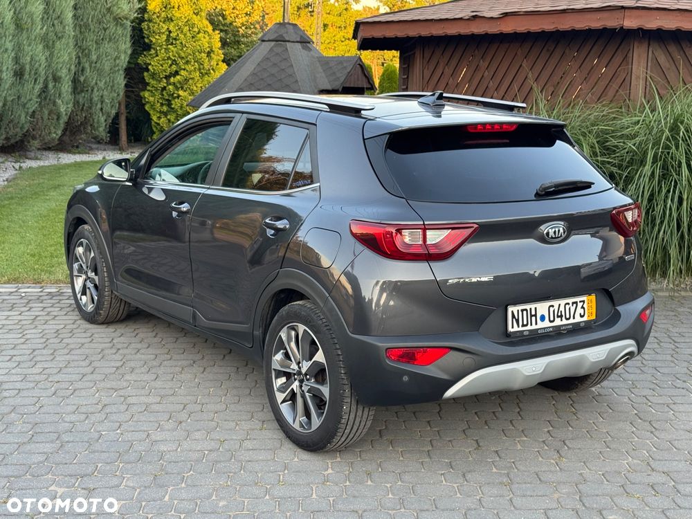 Kia Stonic - 8