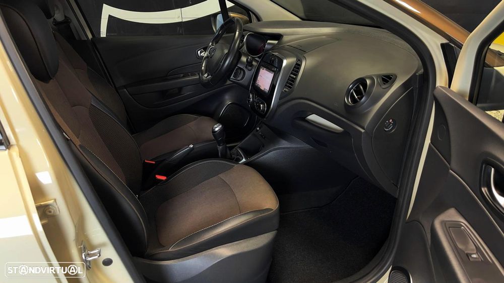 Renault Captur (ENERGY) TCe 90 INTENS - 19