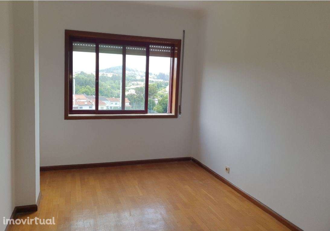 PS - Apartamento T2 em Vilar do Paraíso - Grande imagem: 5/12