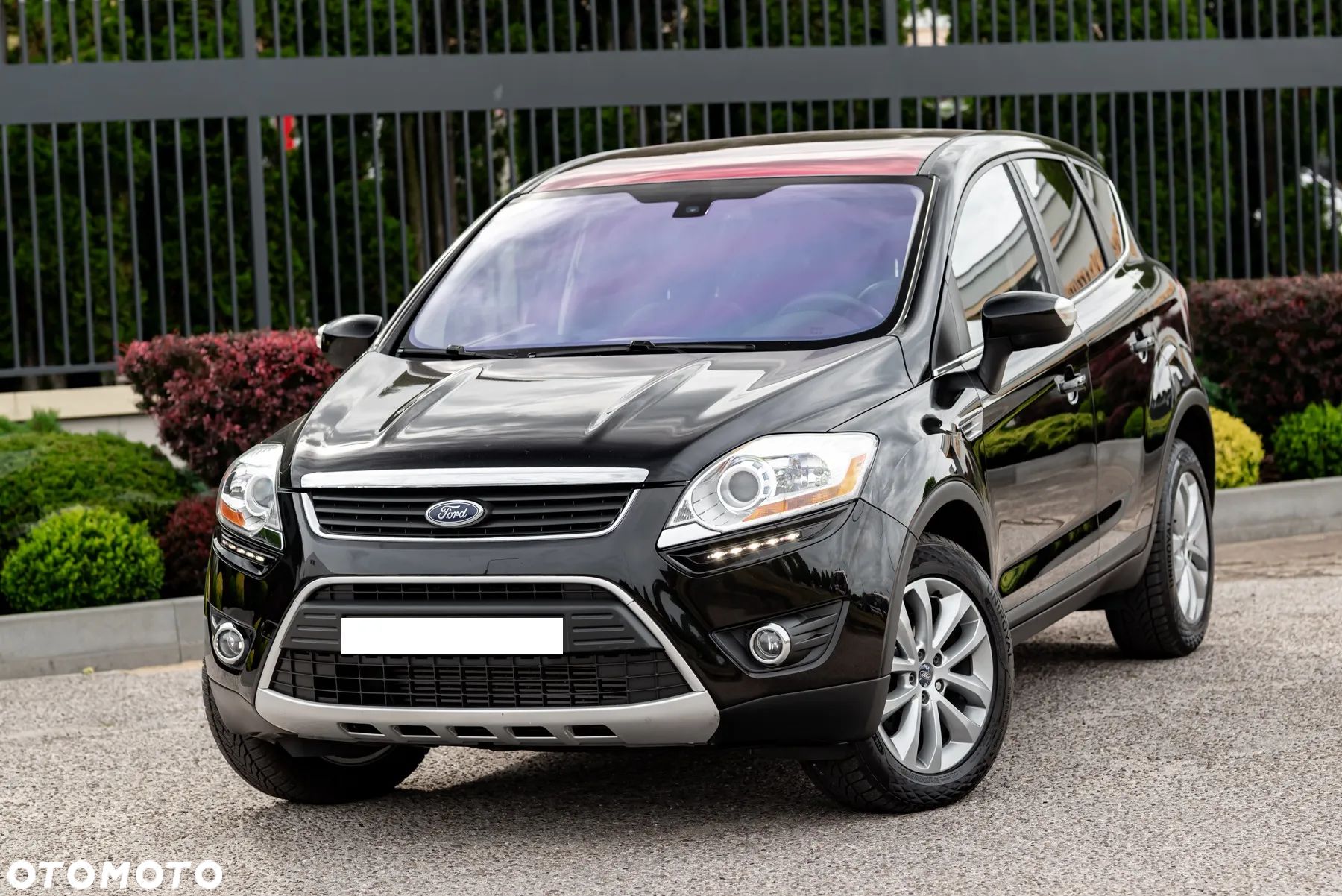 Ford Kuga 2.5 4x4 Titanium - 1