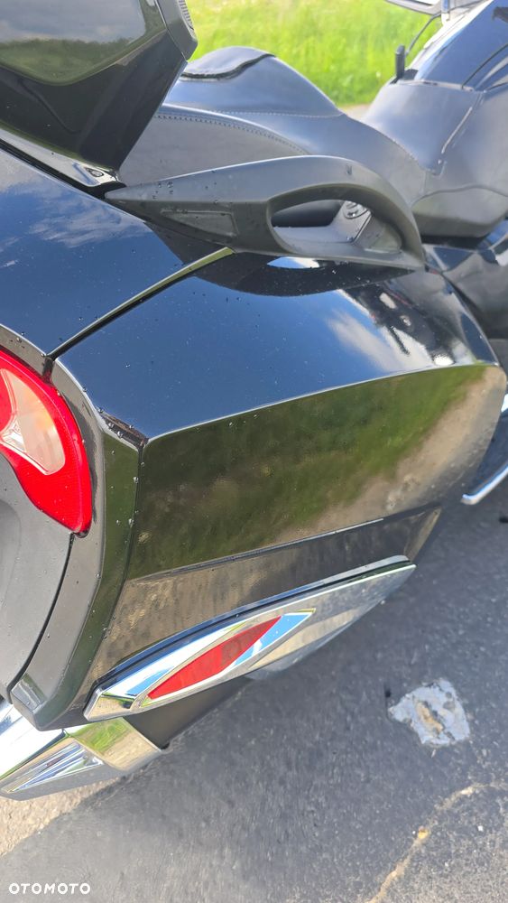 Can-Am Spyder - 15