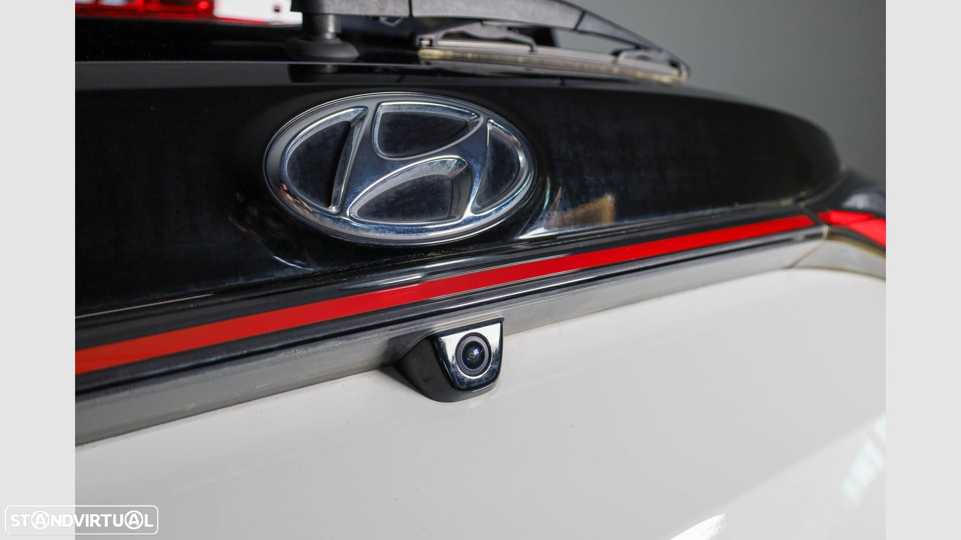 Hyundai i20 N 1.6 T-GDi Performance Pack - 19