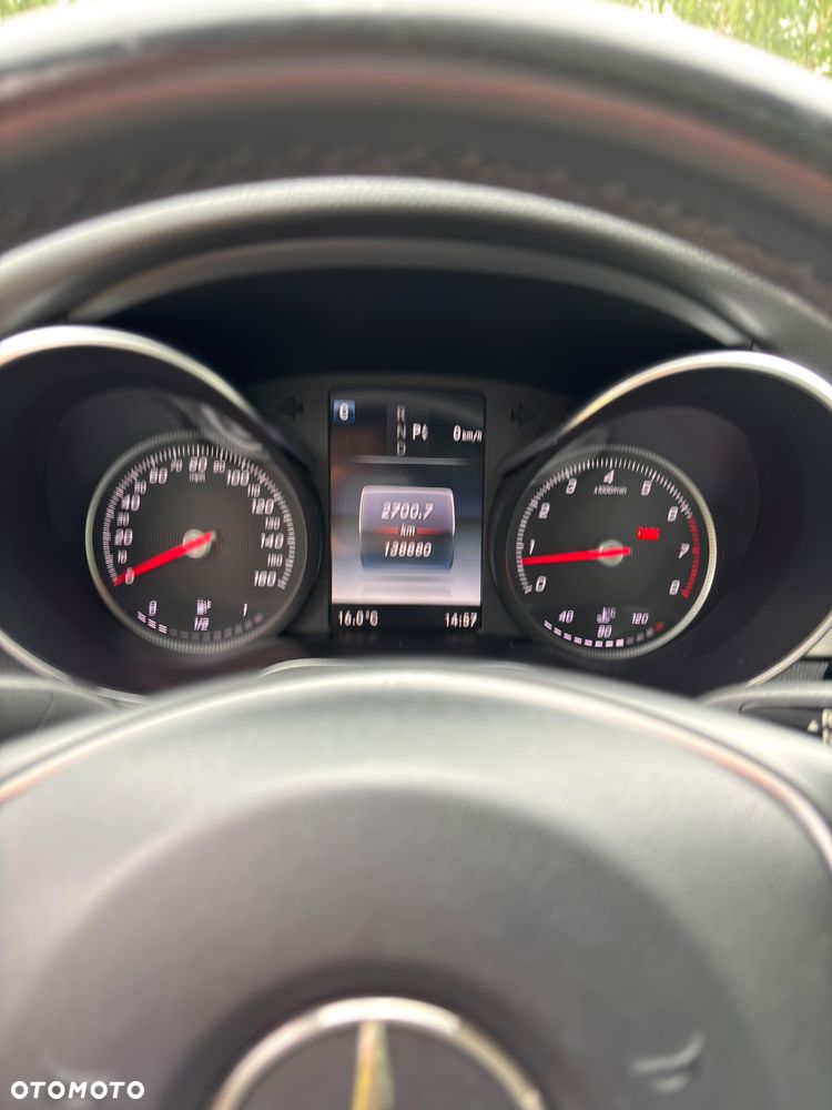 Mercedes-Benz Klasa C 300 7G-TRONIC AMG Line - 17