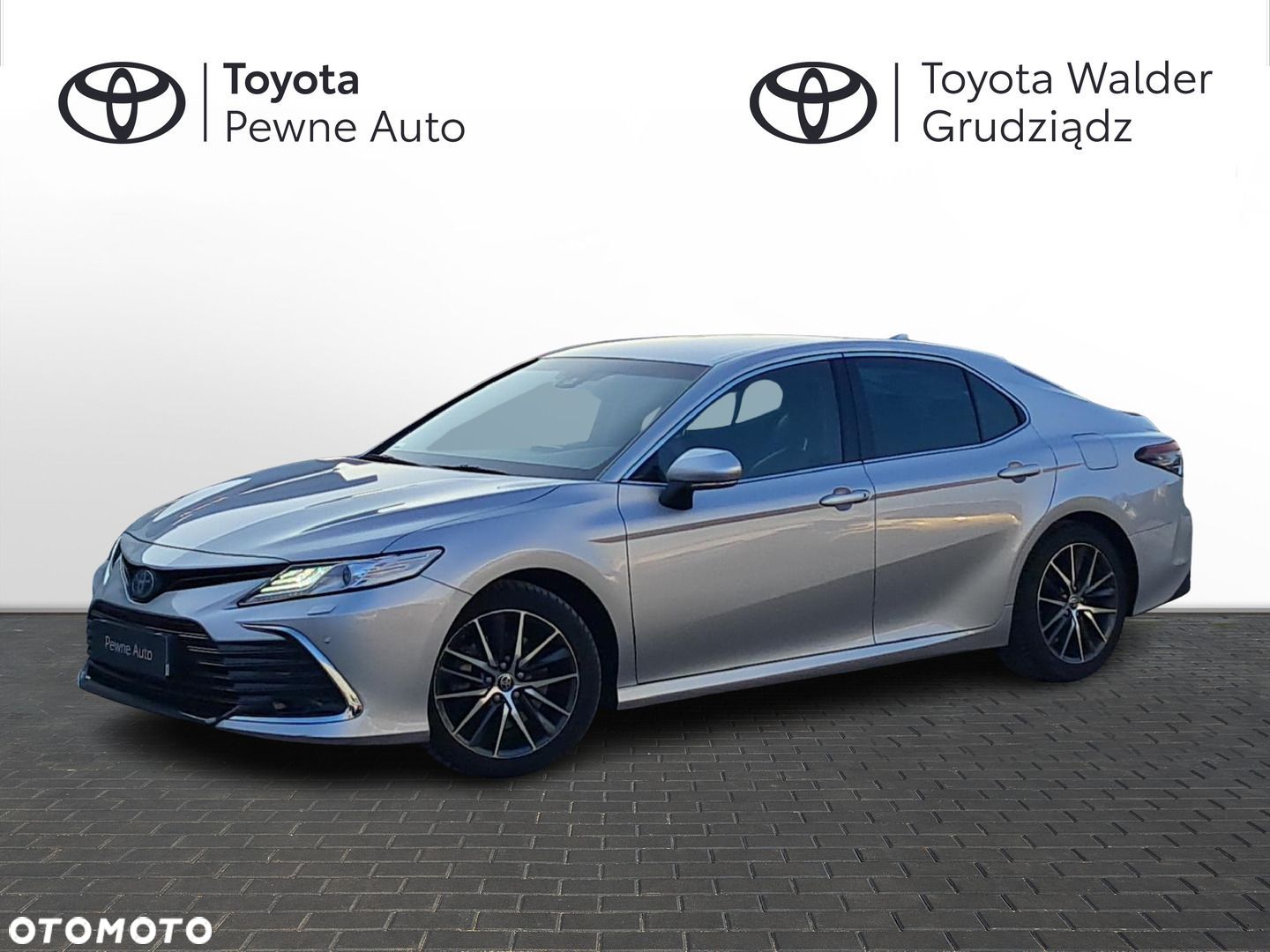 Toyota Camry - 1