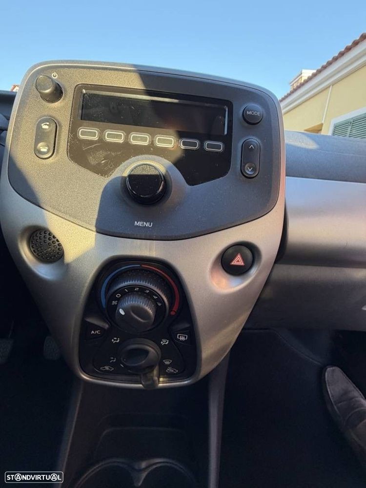 Citroën C1 1.2 VTi Shine - 18