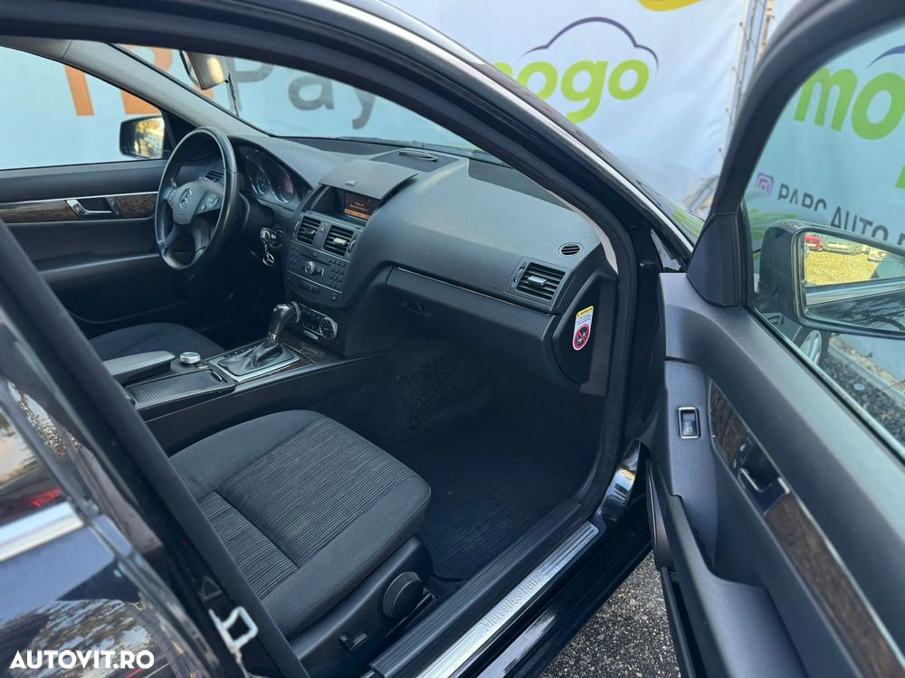 Mercedes-Benz C - 23