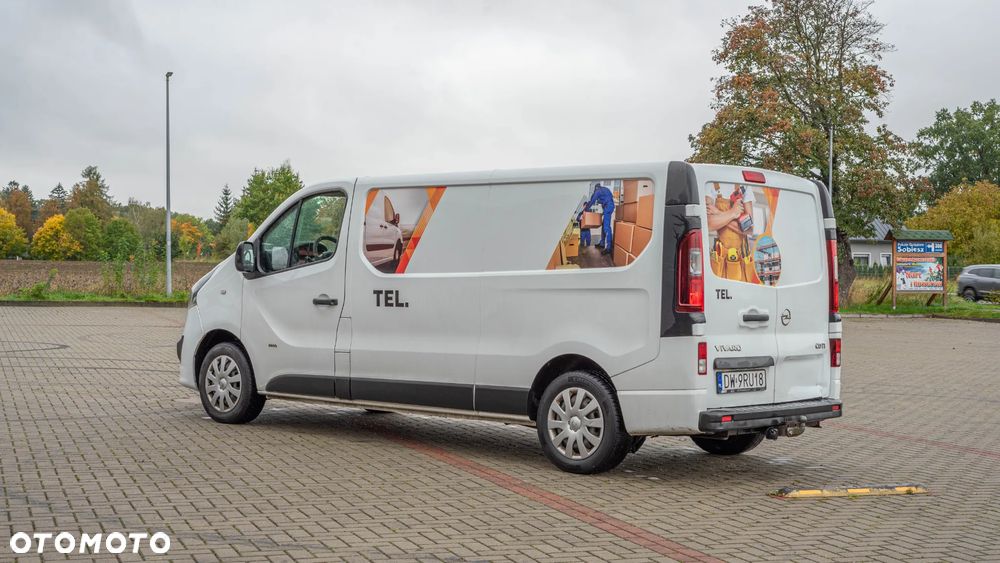 Opel Vivaro - 10