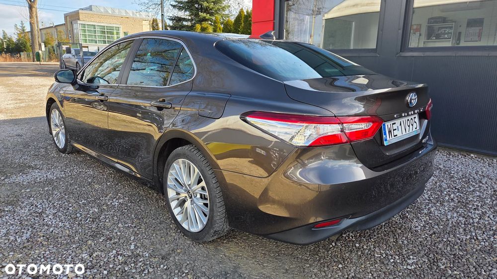 Toyota Camry 2.5 Hybrid Executive CVT - 4