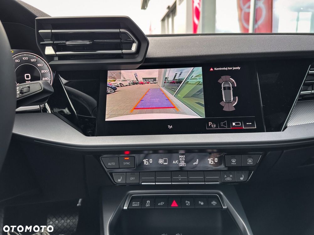 Audi A3 Sportback - 32