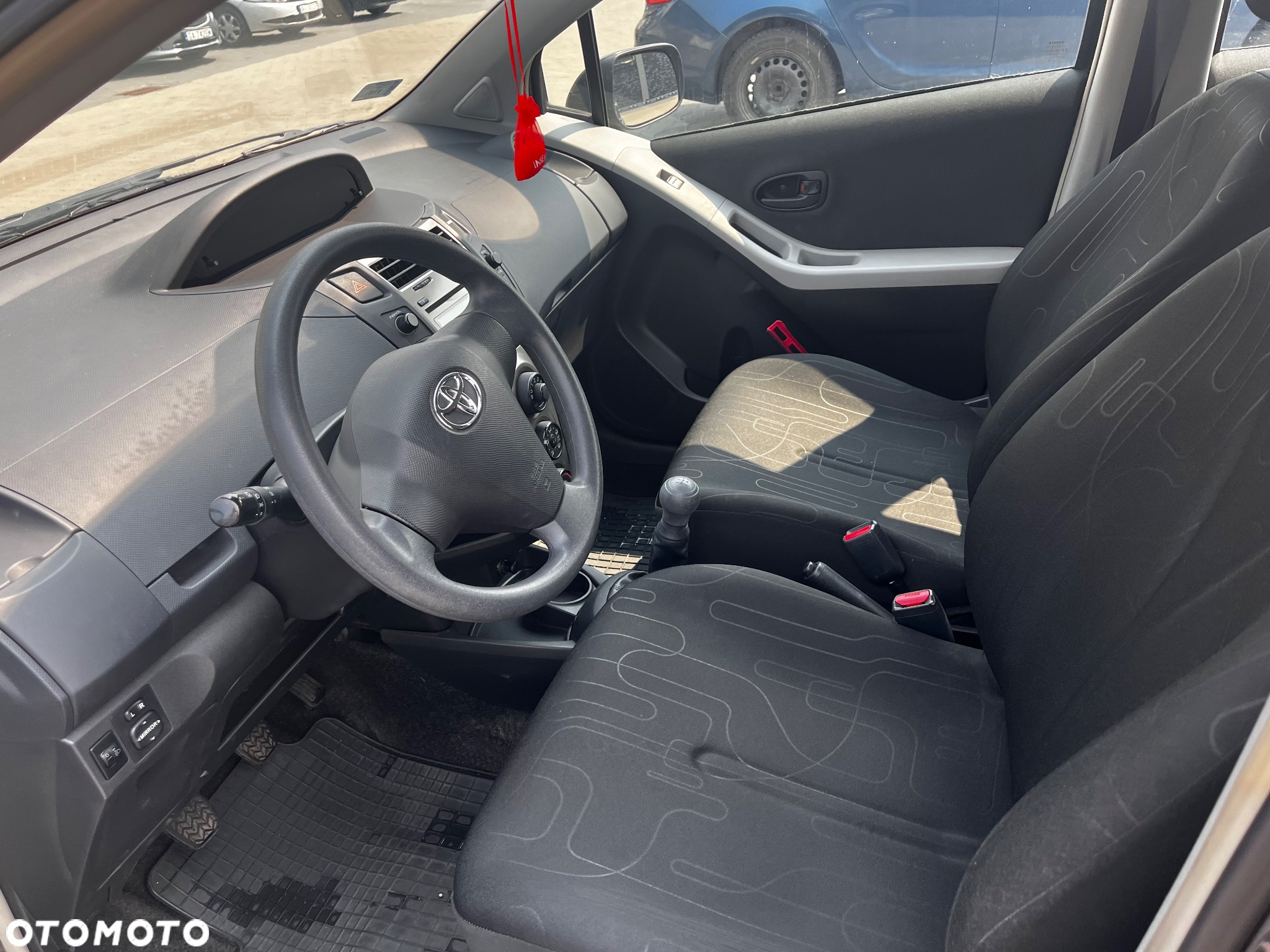 Toyota Yaris 1.0 Entry - 7