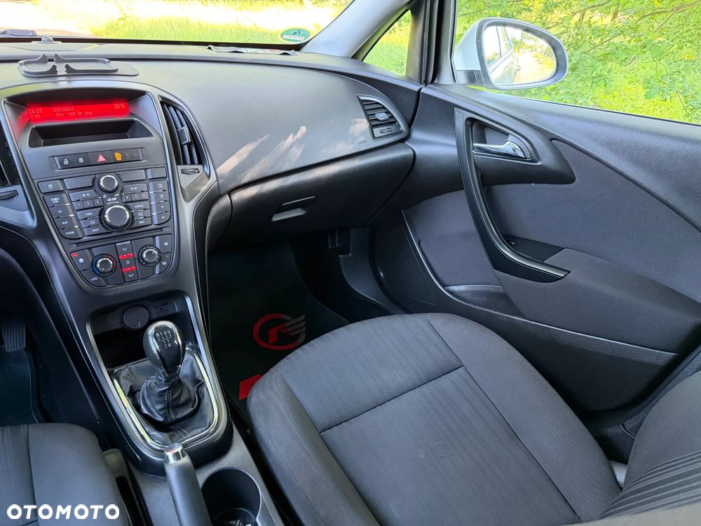Opel Astra 1.6 ecoFLEX Start/Stop - 22