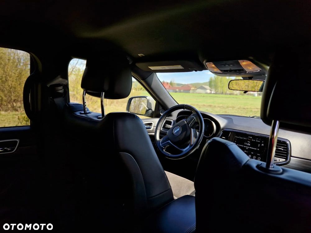 Jeep Grand Cherokee - 10