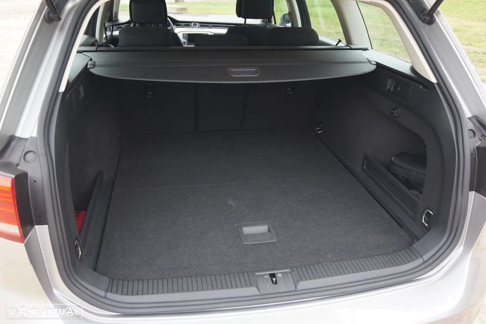 VW Passat Variant 1.6 TDI Confortline - 13